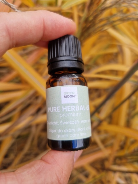 PURE HERBAL óil premium - odżywczy olejek ziołowy do skóry stóp z problemami