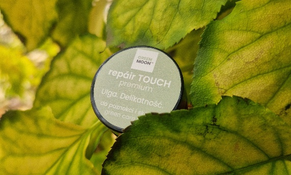 🌿 Synergia natury dla mocnych paznokci i gładkich skórek